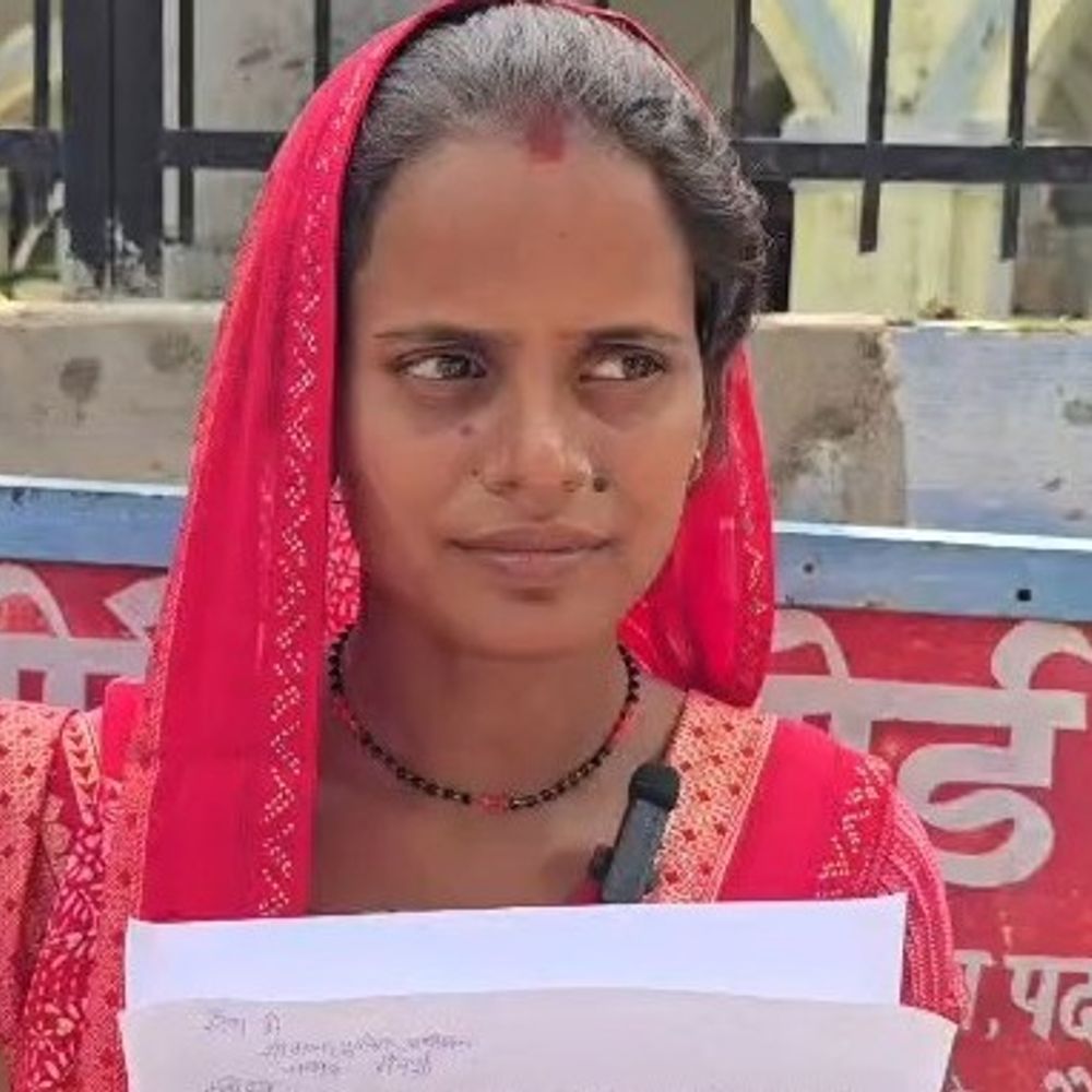 कार की मांग पर विवाहिता से मारपीट, घर से निकाला:पति पर बेल्ट और डंडों से पीटने का आरोप, पीड़िता ने एसपी से लगाई गुहार