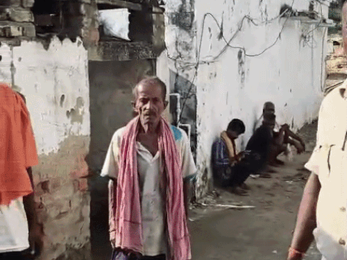 समस्तीपुर में युवक की संदिग्ध मौत:5 हजार एडवांस को लेकर होटल मालिक से हुआ था विवाद; परिजनों ने करंट लगाकर मारने की बात कही