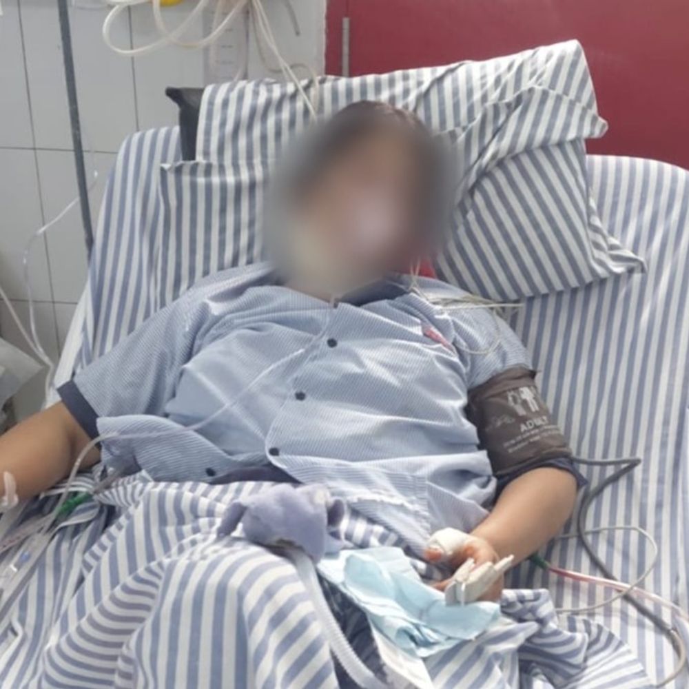 मनचले ने युवती पर 15 बार किया चाकू से वार:आगराम में परिवार दहशत में, बेटी की खुशी के लिए घर बेचने को मजबूर