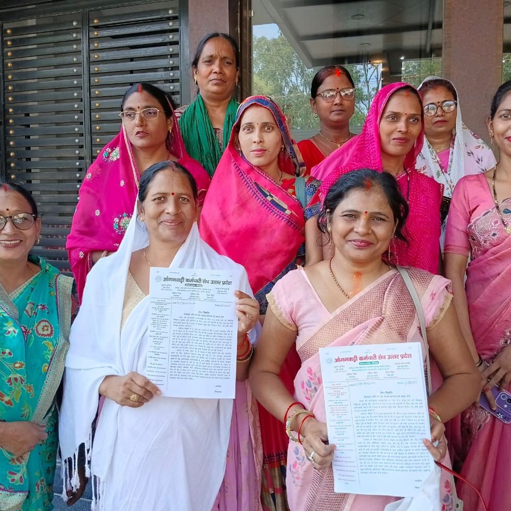 आंगनबाड़ी-कार्यकर्ताओं ने प्रोत्साहन राशि मानदेय में शामिल करने की मांग:सोनभद्र में मानदेय बढ़ोतरी के बाद 2,500 प्रोत्साहन राशि को लेकर विरोध