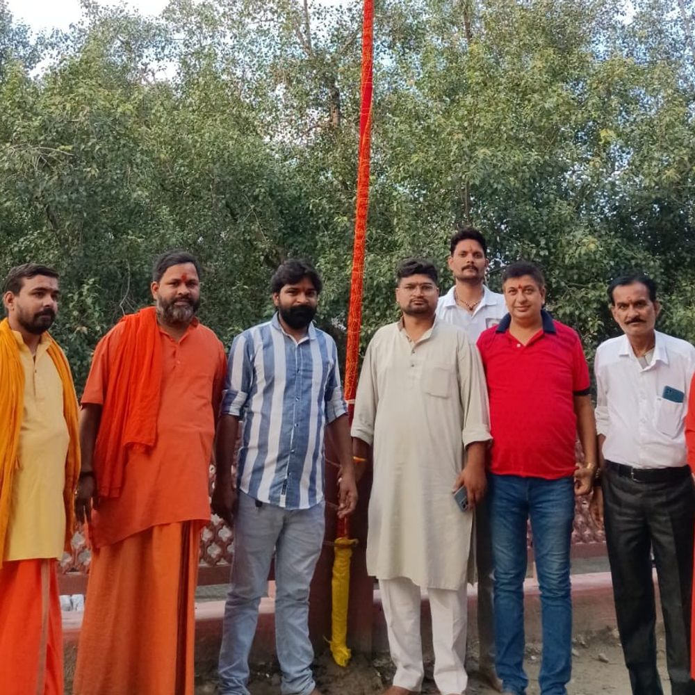 लखनऊ के बुद्धेश्वर मंदिर में गणेश उत्सव की शुरुआत:वैदिक मंत्रोच्चार के बीच हुआ ध्वजारोहण, 14 सितंबर को आएंगे गणपति