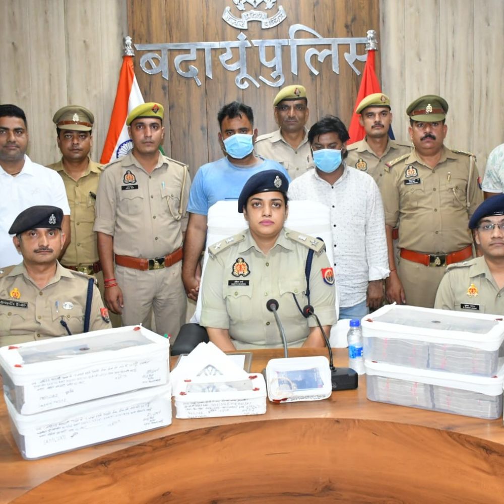 सर्राफा कारोबारी की गाड़ी से 85 लाख चोरी का खुलासा:ड्राइवर ने रिश्तेदार के साथ मिलकर रची साजिश; 79 लाख कैश और जेवर बरामद