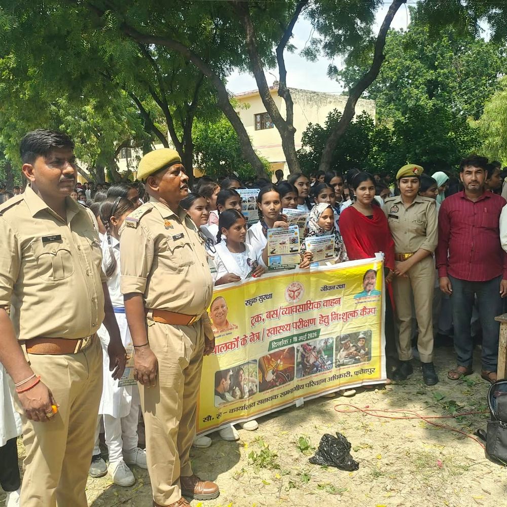 फतेहपुर में ट्रैफिक की पाठशाला:छात्राओं को सिखाए गए यातायात नियम, दुर्घटनामुक्त जिला बनाने की ली शपथ