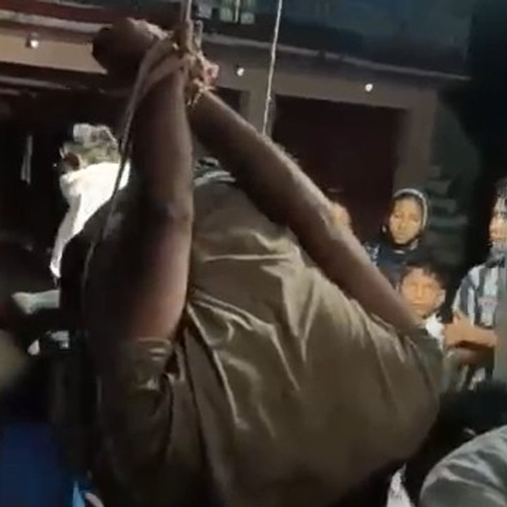 सहारनपुर में युवक को उल्टा लटकाकर पीटने पर FIR:15 लाख रुपए मांगे, रेप केस में फंसाने की धमकी देकर 3.75 लाख रुपए लिए
