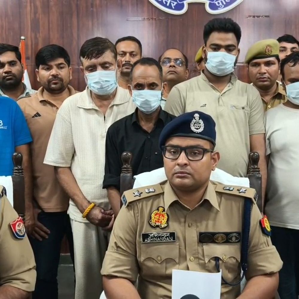सहारनपुर में 1.28 लाख के नकली सिक्कों का खुलासा...5 अरेस्ट:20-20 रुपए के सिक्के बनाकर शराब ठेकों, टोल पर चला रहे थे; अब तक 70 करोड़ से ज्यादा के नकली सिक्के खपा चुके