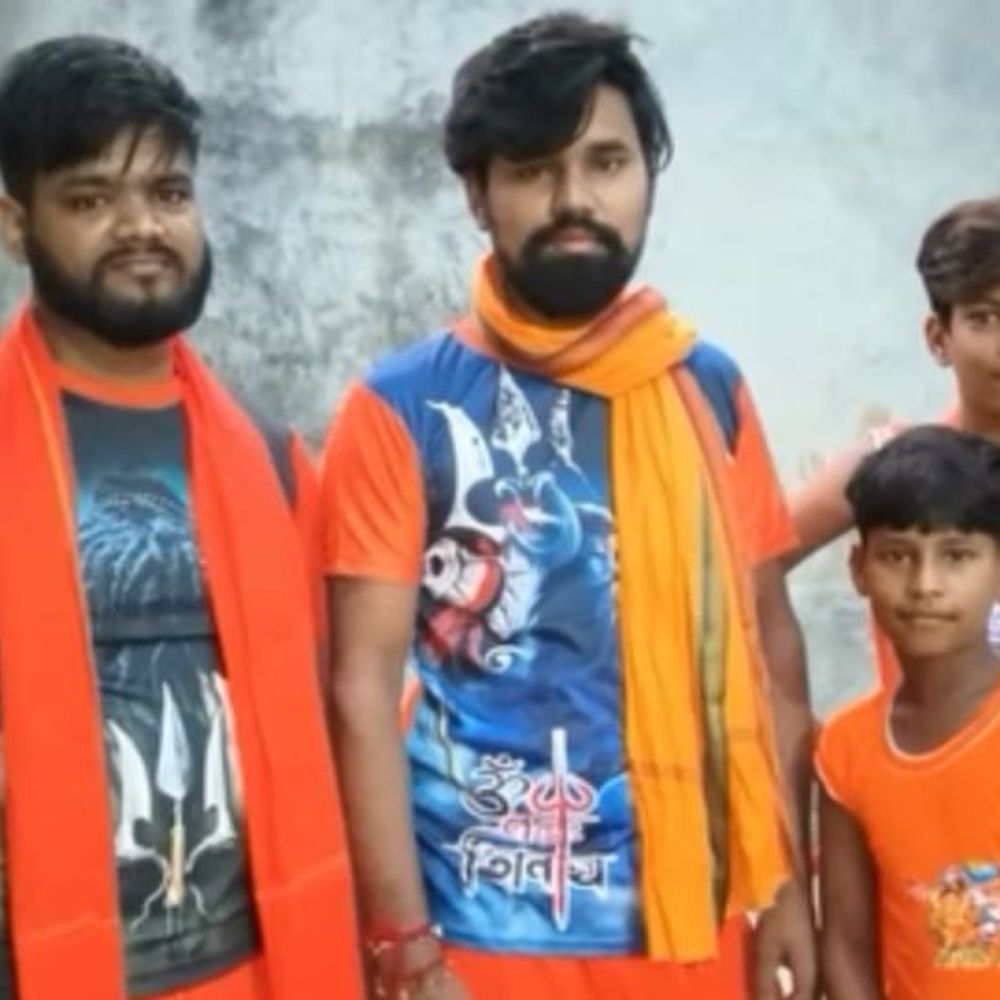 गोंडा में कजरी तीज की धूम:कांवड़िए पवित्र जल भरकर शिवालयों की ओर रवाना, जगह-जगह लगे राहत कैंप