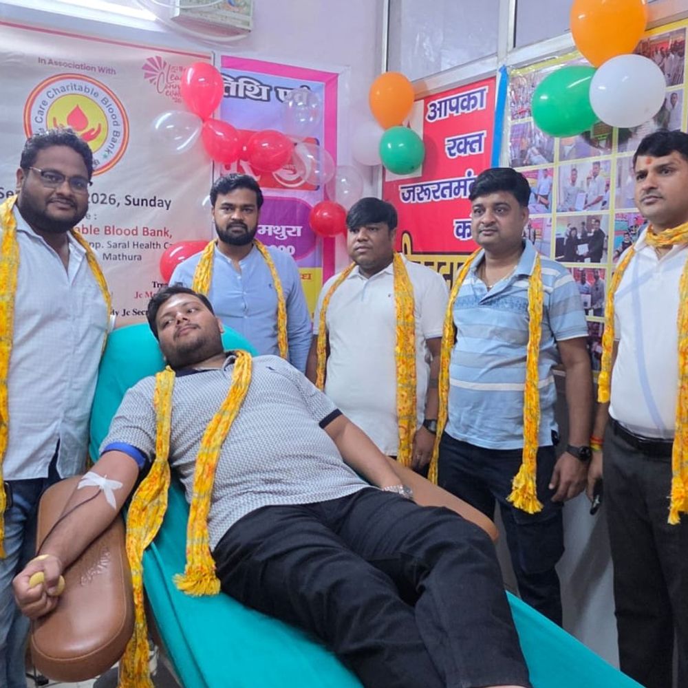 मथुरा में रक्तदान शिविर संपन्न:30 यूनिट खून एकत्र किया गया, 3 महिला दाताओं ने लिया भाग