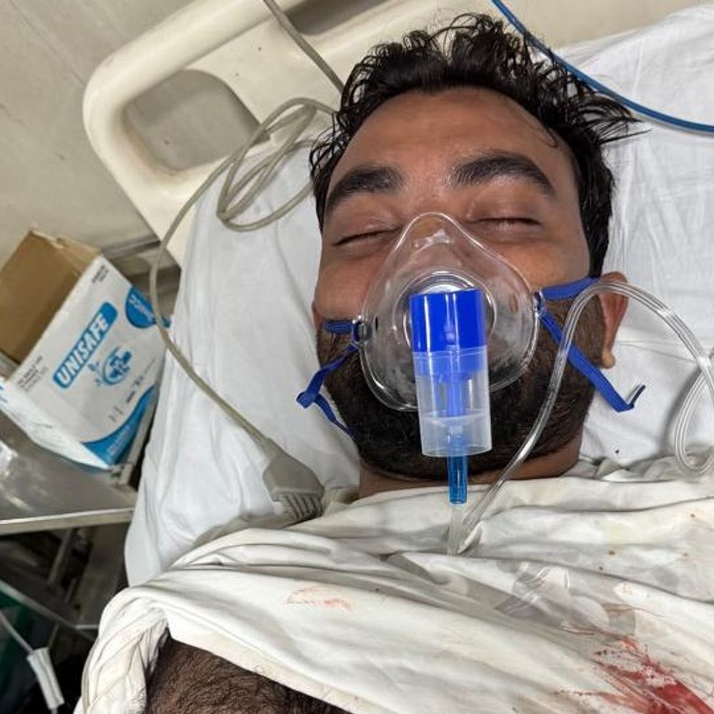 मेरठ में युवक को 3 गोली मारी, हालत में सुधार:ICU से नार्मल रूम में आज किया शिफ्ट, नमाज पढ़कर लौटते समय हुई वारदात