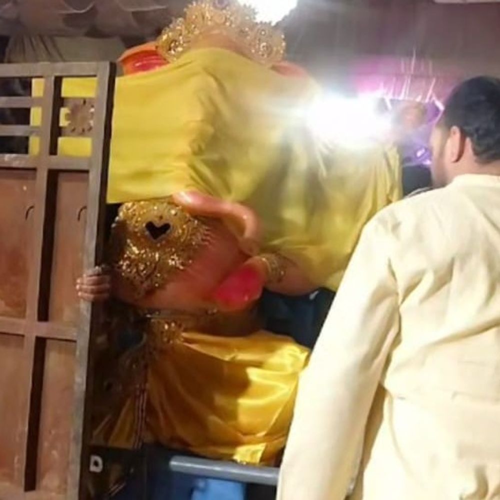 गणेश विहार में बप्पा के स्वागत में सजा पंडाल:श्रद्धा और उत्साह के साथ गणेश प्रतिमा का हुआ आगमन