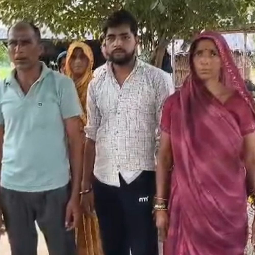 बदायूं में अवैध दबिश देने पर 5 पुलिसकर्मी सस्पेंड:दो दिन तक अफसरों से मामला छिपाए रहे थाना प्रभारी, SSP के पास पहुंचे पीड़ित