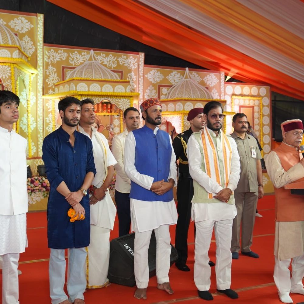 रायबरेली में शिव महापुराण कथा आयोजित:प्रदीप मिश्रा ने महादेव महिमा बताई, राज्यपाल शिव प्रताप शुक्ल बने अतिथि