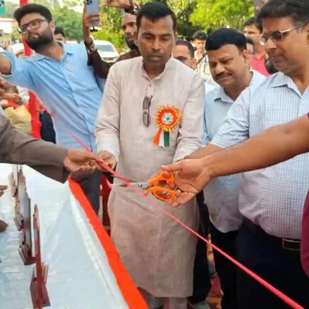उर्स-ए-सकलैनी में गणेश चतुर्थी पर सौहार्द की मिसाल:चादरें जुलूस के बजाय निजी वाहनों से पहुंचीं, महाराष्ट्र-गुजरात से 700 जायरीन बरेली आए