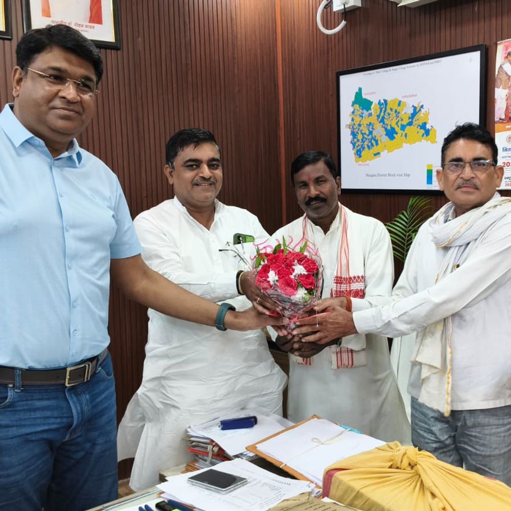 मऊगंज ई-पोर्टल पर प्रजापति जाति का नाम फिर दिखा:छात्रों को मिलेंगे जाति प्रमाण पत्र, नए जिले के रिकॉर्ड में जाति का नाम गायब था