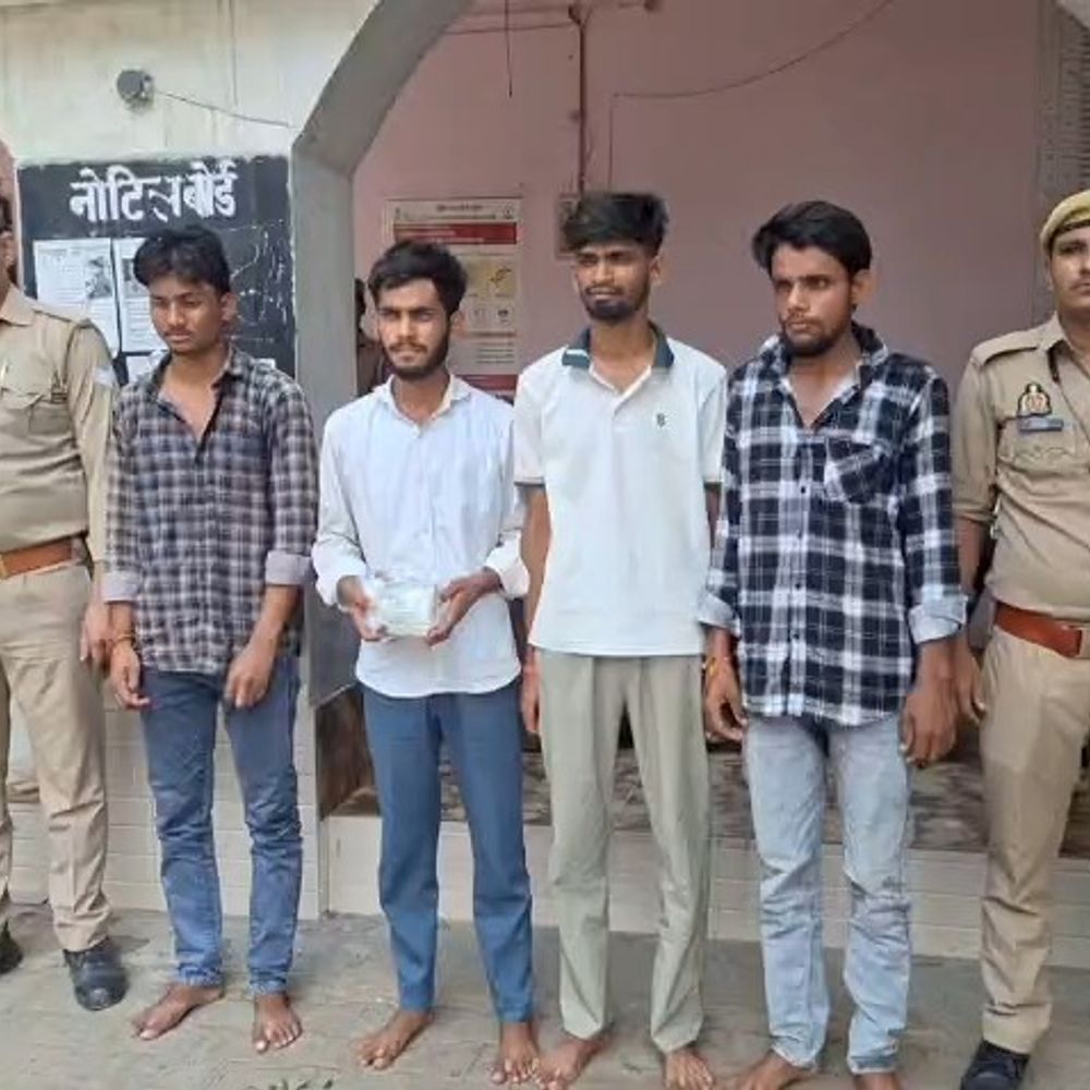 4 युवक 45 लाख की सिंथेटिक ड्रग्स के साथ गिरफ्तार:बस से लेकर निकले थे, उन्नाव से हरदोई सप्लाई करने जा रहे थे