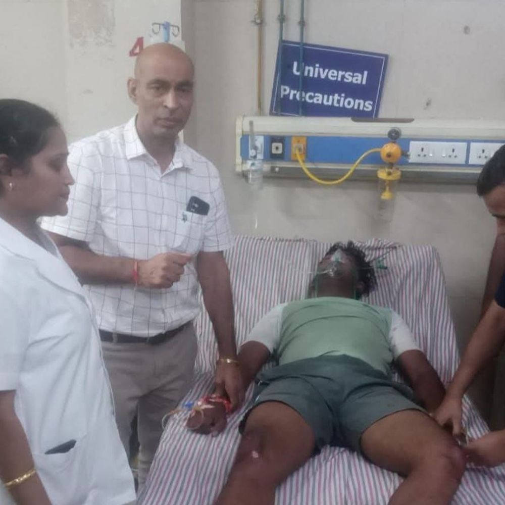 मेरठ में होमगार्ड भर्ती की दौड़ में अभ्यर्थी की मौत:9 की हालत बिगड़ी, अस्पताल में भर्ती; भर्ती स्थल पर मची अफरा-तफरी