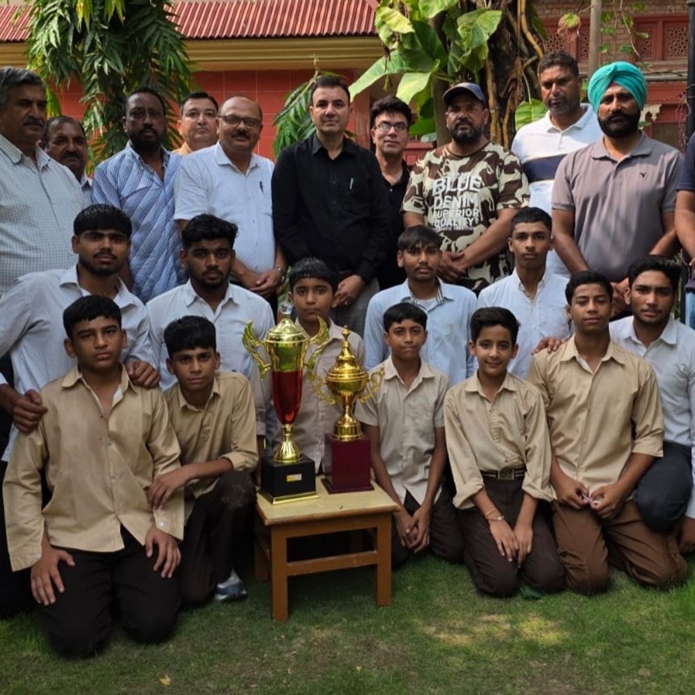 डीएवी सीसे स्कूल का खेलों में शानदार प्रदर्शन 8 प्रतियोगिताओं में हासिल किया प्रथम स्थान