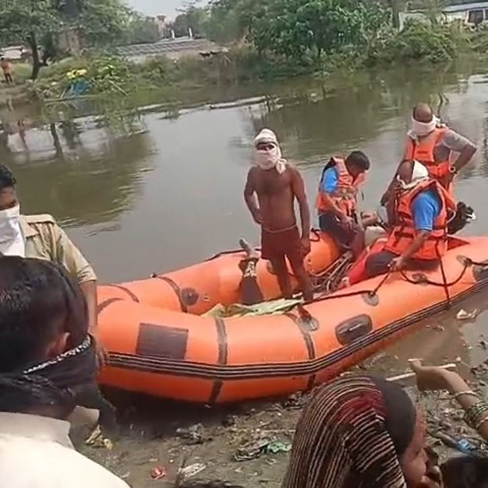 सीतापुर में नदी में डूबी युवती का मिला शव:लालपुर बाजार के पास नदी में कूदी थी, 3 किमी दूर मिली लाश