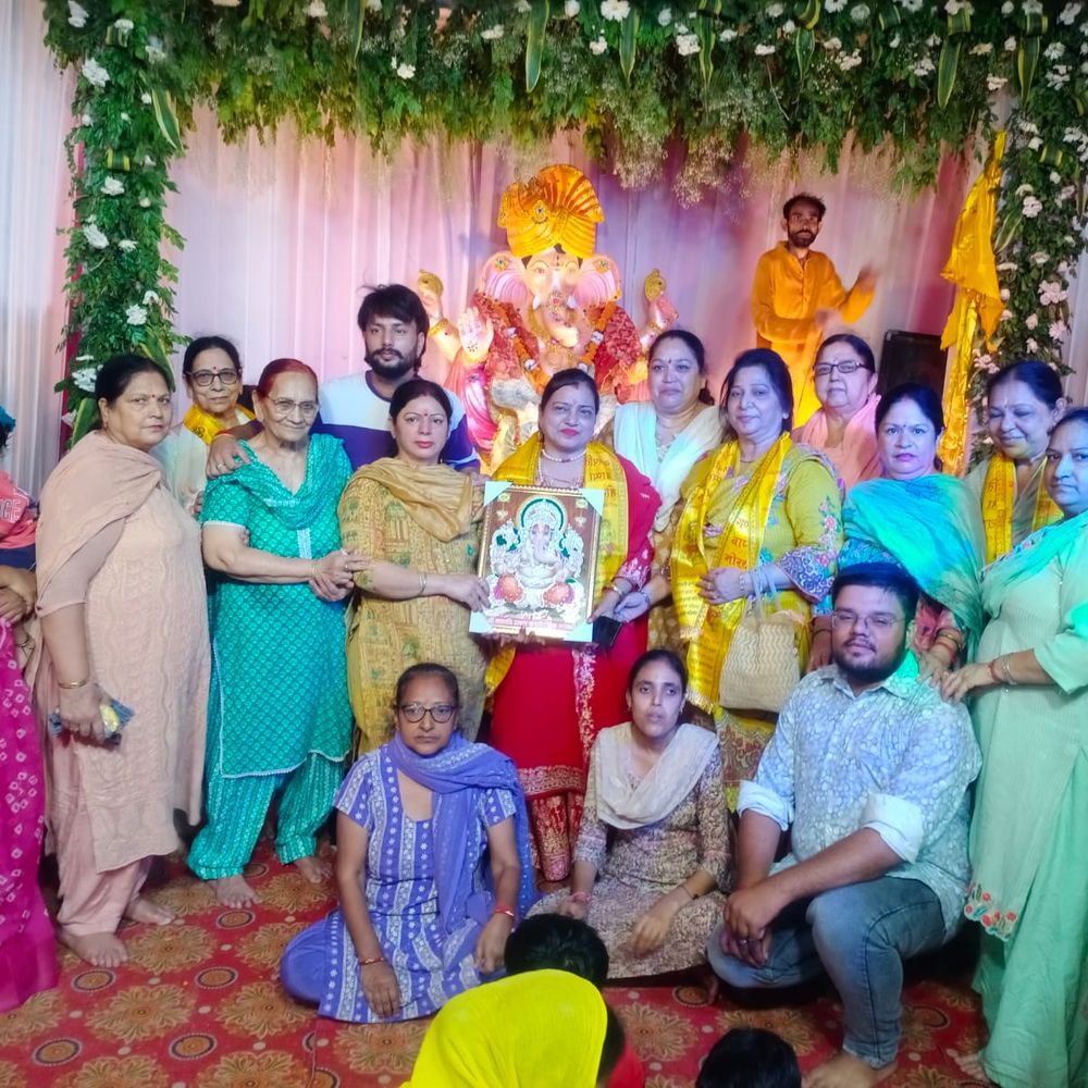 श्री गणपति उत्सव कमेटी ने किया भजनों का गुणगान
