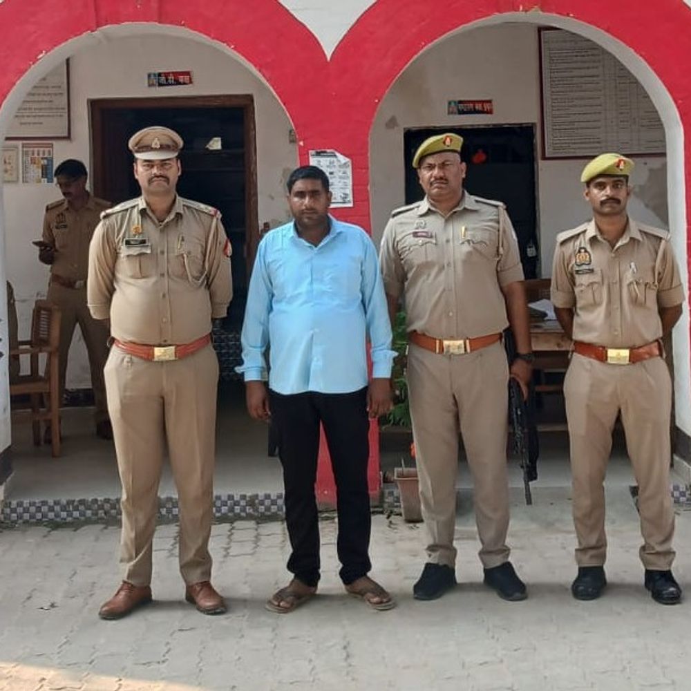 खाद विक्रेता हत्याकांड का आरोपी गिरफ्तार:गोंडा में 25 हजार का था इनाम, मेडिकल के बाद कोर्ट में पेशी; जेल भेजा गया