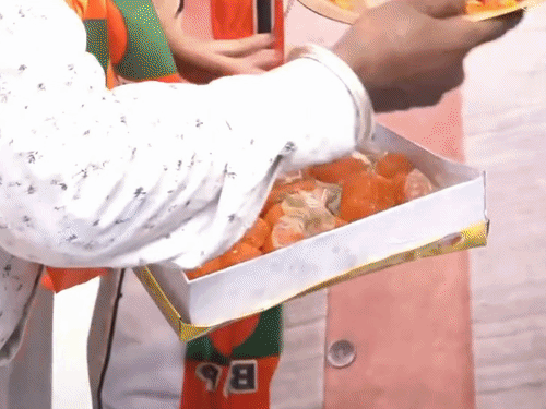 पीएम का 76वां जन्मदिन कल, देशभर में कार्यक्रम:उज्जैन में 25 लाख दीप जलेंगे, गुजरात से वाराणसी तक निकलेगी बाइक यात्रा; फरीदाबाद में दिव्यांगों को स्कूटी