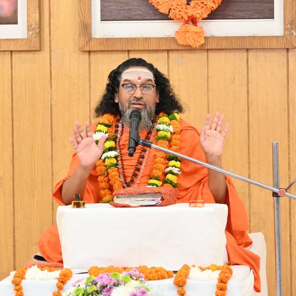 चिन्मय अमृत आश्रम में 6 दिवसीय ज्ञान यज्ञ शुरू, स्वामी अभेदानंद कर रहे संचालन