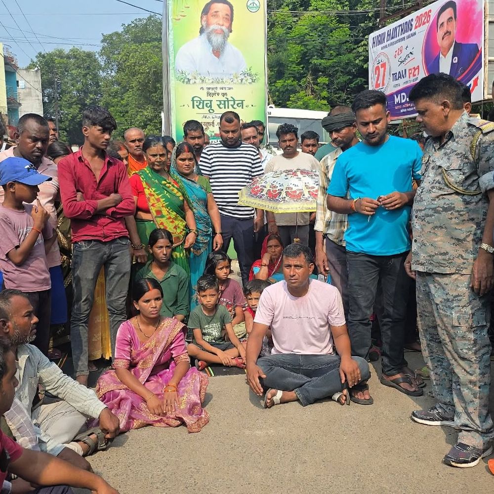 टेंपो लावारिस मिला, चालक का चार दिन बाद भी सुराग नहीं, आक्रोशित लोगों ने मुख्य पथ जाम किया
