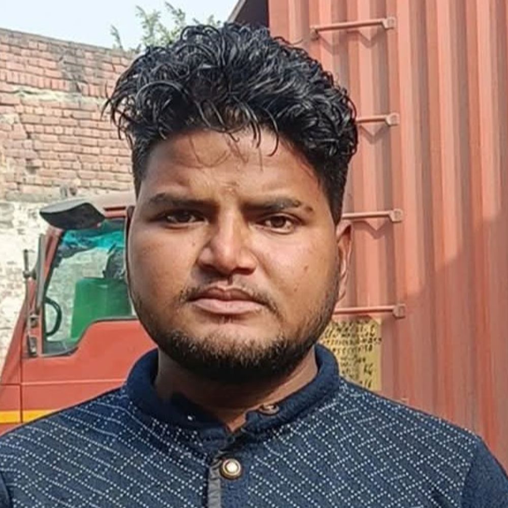 मेरठ में पेड़ से गिरकर युवक की मौत:शहद निकालने चढ़ा था, मधुमक्खियों के अटैक से अचानक नीचे गिरा