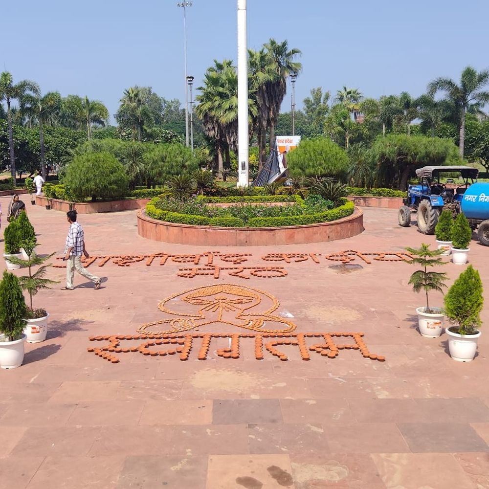 पीएम मोदी के जन्मदिन पर मेरठ में जलेंगे दीये:सूरजकुंड में होगा मुख्य आयोजन, बूथ से लाभार्थियों की देहरी पर दीपक जलाएंगे कार्यकर्ता