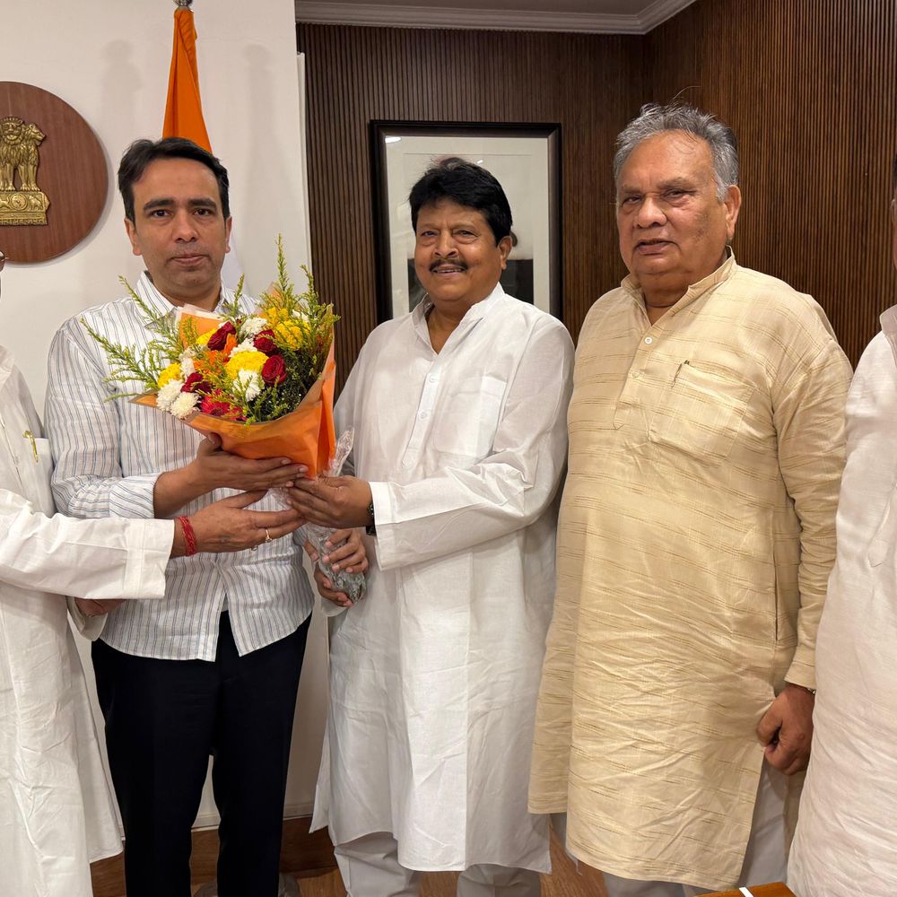 बसपा छोड़ने वाले देवव्रत त्यागी ने ज्वाइन की रालोद:दिल्ली में राष्ट्रीय अध्यक्ष जयंत चौधरी ने ज्वाइन कराई पार्टी