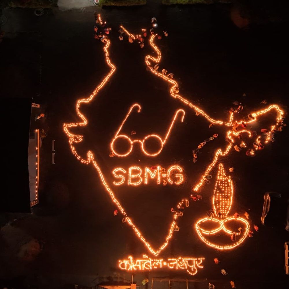 पीएम मोदी के जन्मदिन पर जशपुर में जले 5 लाख:सेवा संकल्प अभियान के पहले दिन रणजीता स्टेडियम और बगिया में दिखी जनभागीदारी