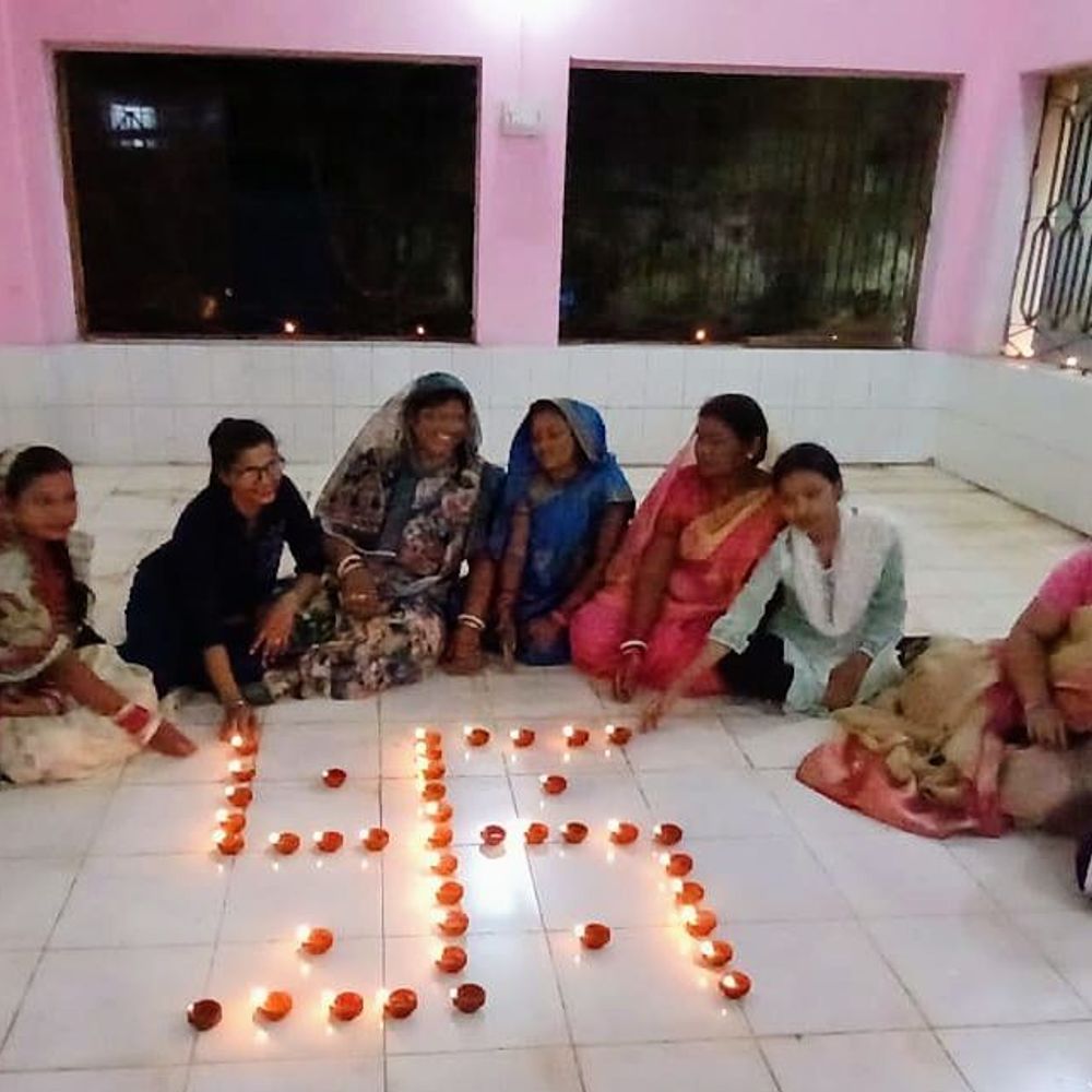 प्रधानमंत्री नरेंद्र मोदी के 76वें जन्मदिवस पर नोवामुंडी में भाजपाइयों ने मनाया दीपोत्सव