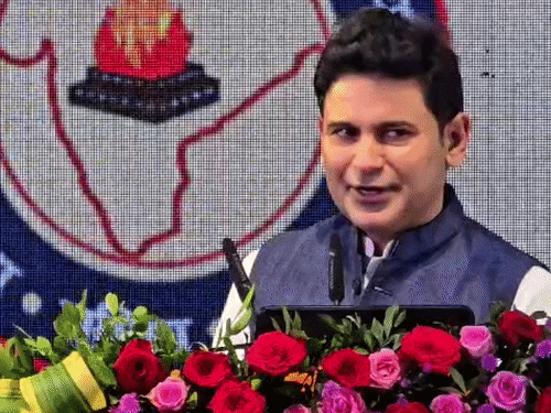 'नेहरू या कोई भी हमारी-संस्कृति को सेंसर करने वाले कौन':गीतकार मनोज मुंतशिर ने वंदे मातरम् पर नेहरू से लेकर नेता प्रतिपक्ष पर कसा तंज