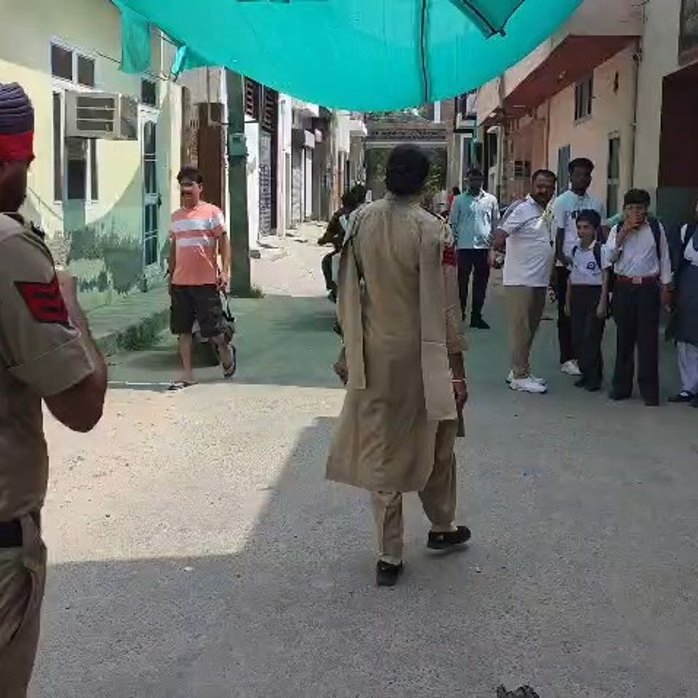 फाजिल्का के 5 स्कूलों को बम से उड़ाने की धमकी:ईमेल से मिली थ्रेट के बाद छुट्टी; पुलिस-साइबर टीम ने सर्च ऑपरेशन चलाया