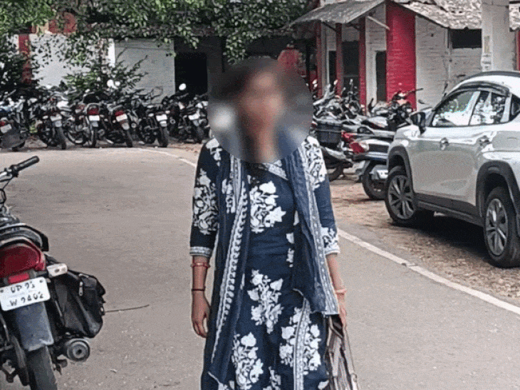 SP से बोली महिला-पति ने स्टेशन पर मेरा रेप किया:झांसी में कहा-हाईकोर्ट से मेरा पीछा करते हुए आया था, वेटिंग रूप में दिया घटना को अंजाम