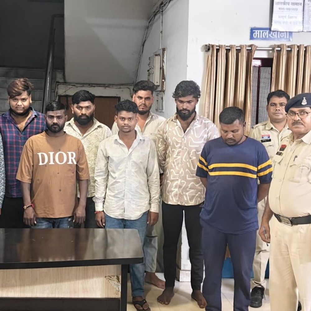 चकरभाठा में अड्डबाजी और नशाखोरी करने वाले 9 गिरफ्तार:संवेदनशील इलाके में शांति भंग करने पर पुलिस का एक्शन, आरोपी रिमांड पर जेल भेजे गए