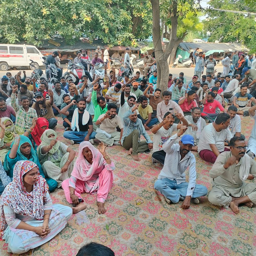 बठिंडा में सफाई कर्मचारियों ने शुरू की हड़ताल:सुबह शहर में नहीं लगा झाड़ू, 65 हजार घरों से नहीं उठा कूड़ा