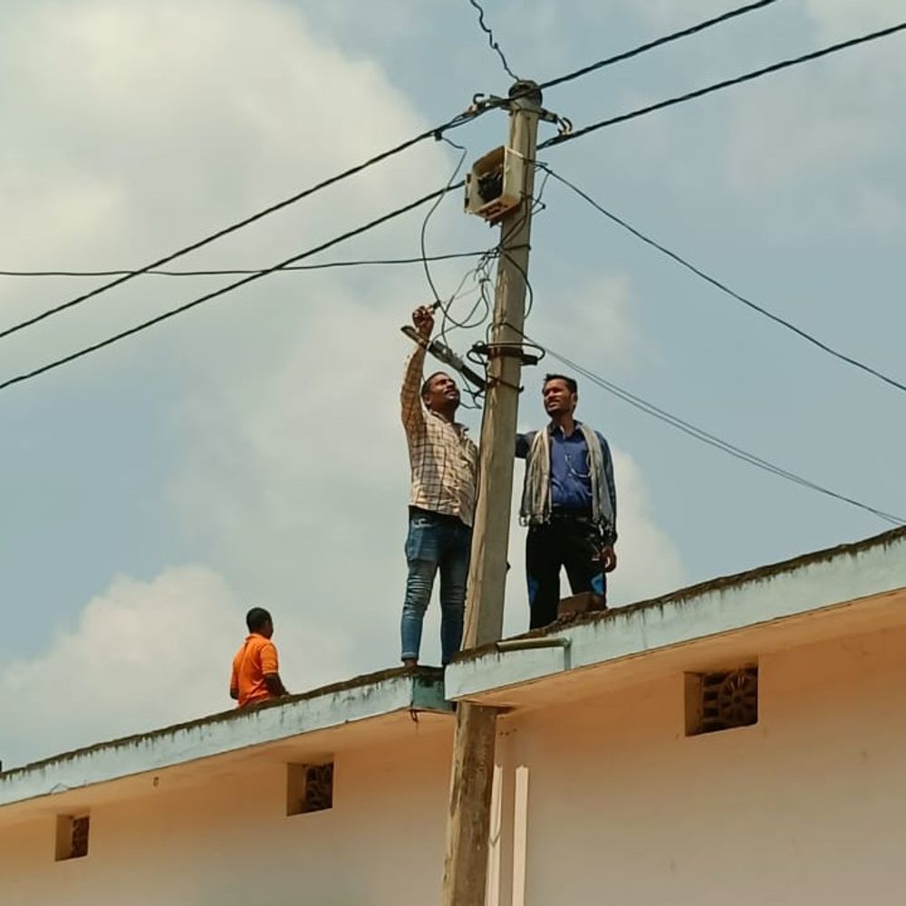 CSPDCL ने 155 बिजली बकायादारों के कनेक्शन काटे:109 उपभोक्ताओं से 17.49 लाख रुपए वसूले, अवैध उपयोग के 6 केस दर्ज