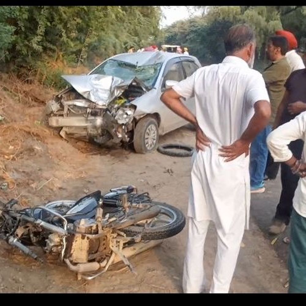 बठिंडा में कार ने रिटायर फौजी को कुचला:बाइक से घर लौटते वक्त हादसा, आर्मी कैंटीन से सामान लेने गए थे, ड्राइवर गिरफ्तार