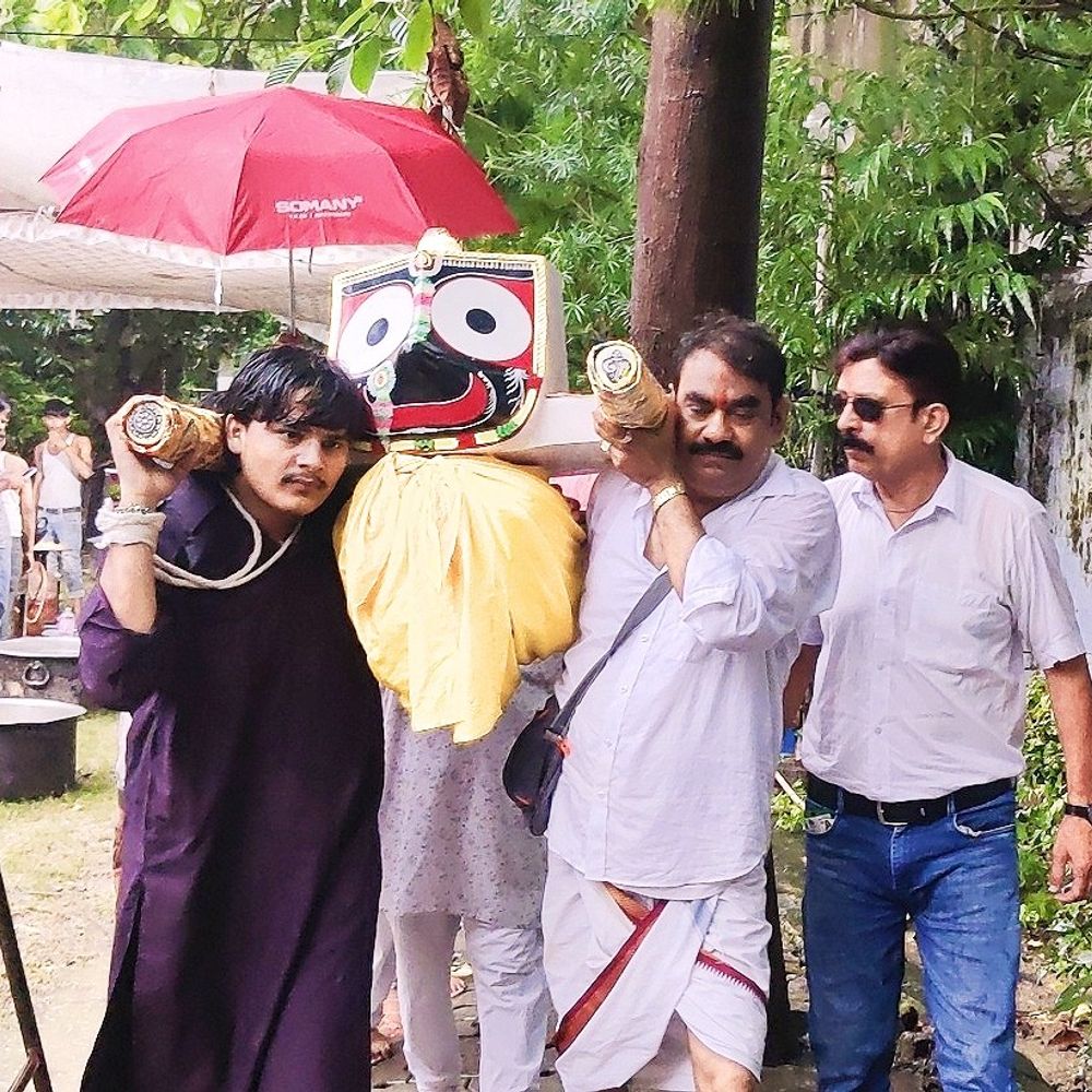 किदवई नगर में जगन्नाथ मंदिर की स्थापना:वैदिक मंत्रोच्चार से हुई प्रतिष्ठा; जयकारों के साथ निकली प्रभात फेरी