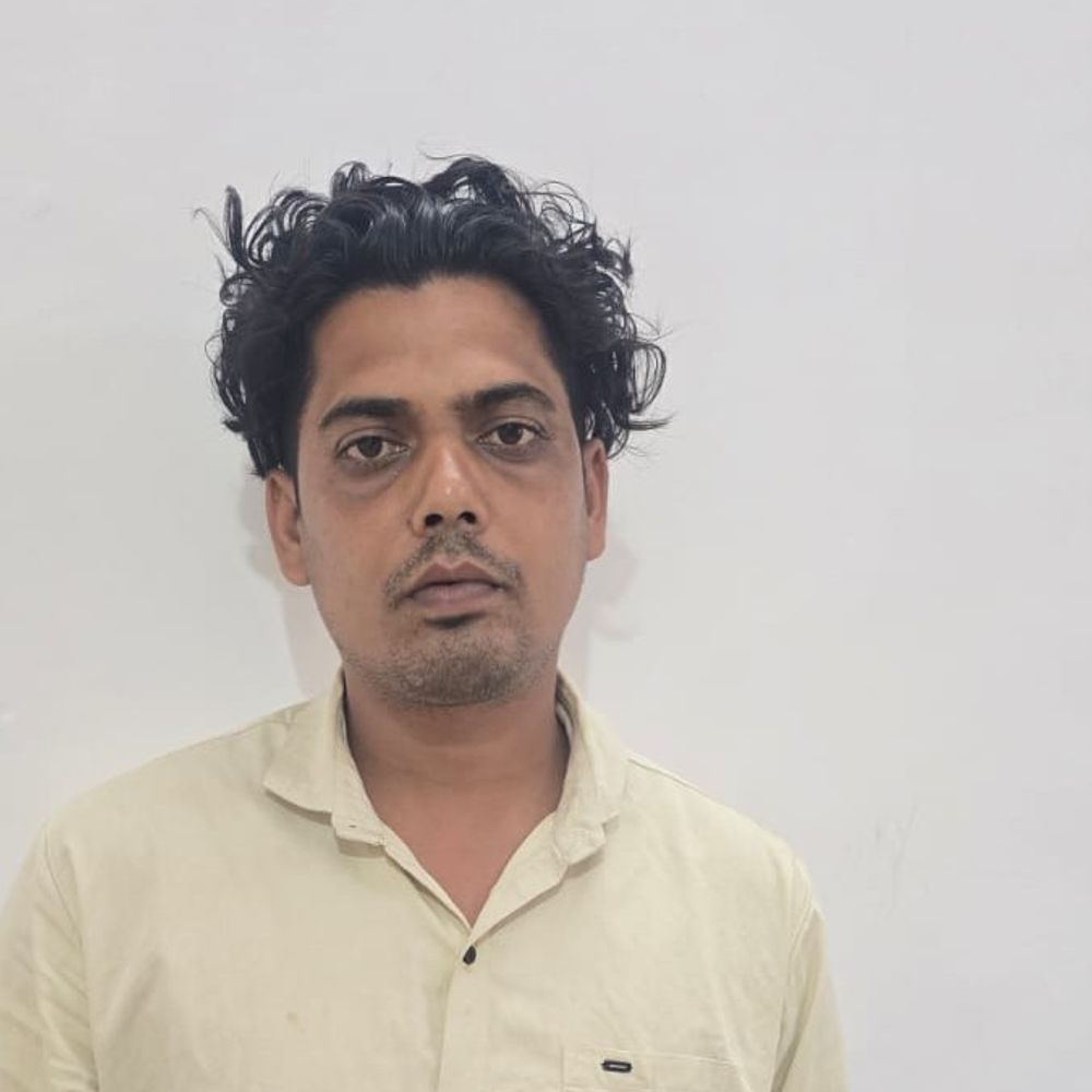 34 ग्राहकों से किस्त लेकर कंपनी में जमा नहीं किया:धमधा में 4.85 लाख रुपए का गबन; पूर्व संगम मैनेजर दल्लीराजहरा से गिरफ्तार