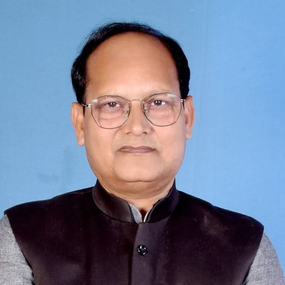 डॉ. सत्येन्द्र सिन्हा को बस्ती का नया भाजपा जिला प्रभारी:कार्यकर्ताओं ने खुशी जताई, पहले भी निभा चुके हैं जिम्मेदारी