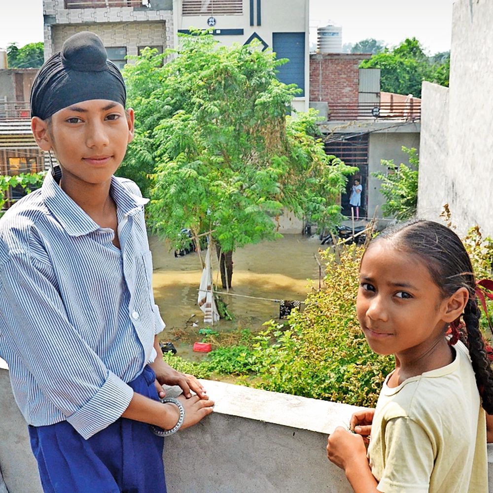 एलएंडटी ने गलत बोरिंग करके तोड़ डाली नहर 12 कॉलोनियों में बाढ़; 50 हजार लोग पानी में