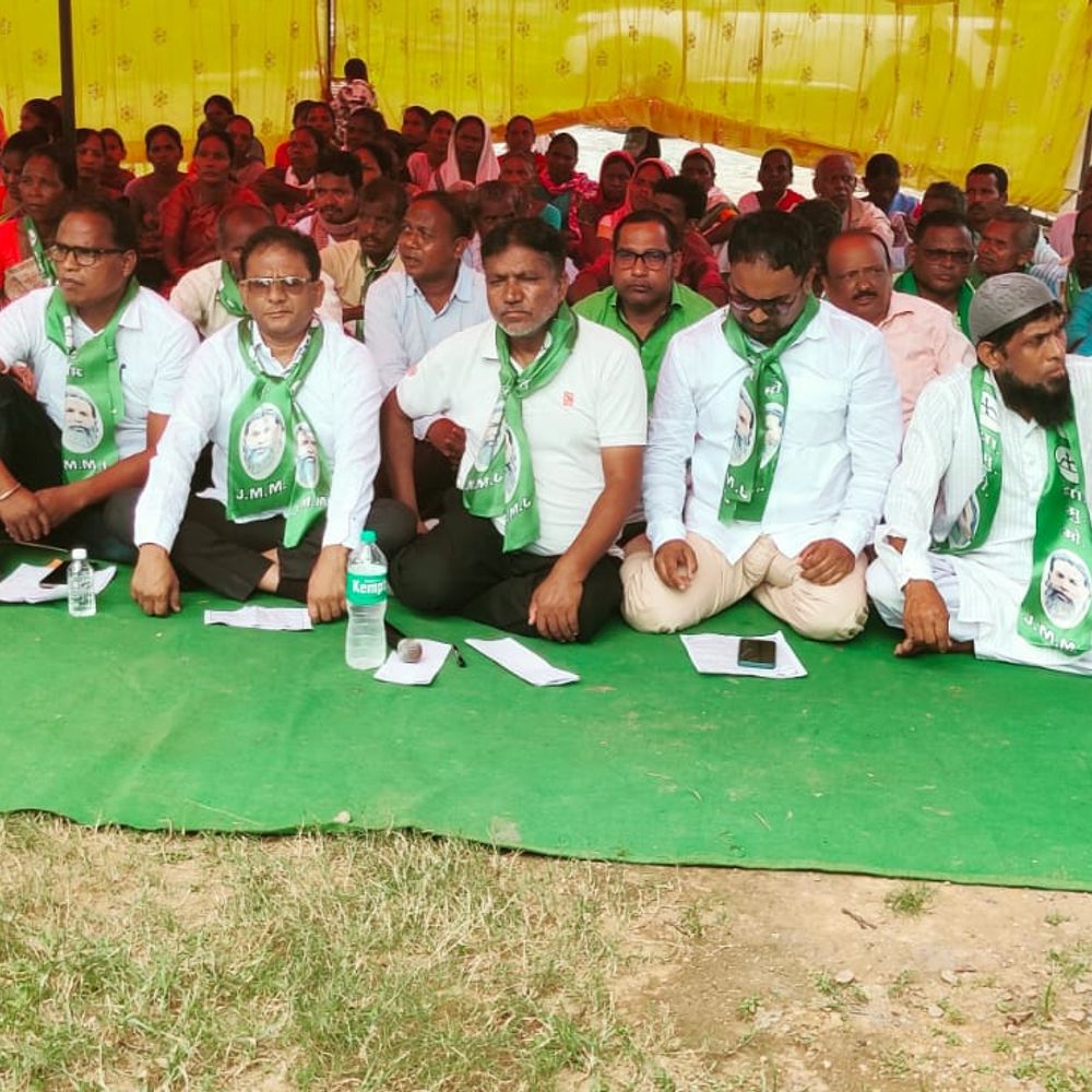 खनिज कानून संशोधन के खिलाफ प्रखंडों में झामुमो का विरोध प्रदर्शन