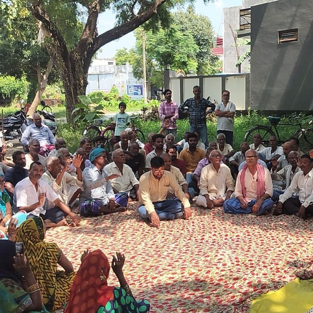 बिजली उपकेंद्र की मांग पर भाकियू करेगी महापंचायत:सिधुआ में रणनीति बनी, बरियारपुर उपकेंद्र के ओवरलोड और लो-वोल्टेज की समस्या पर होगा प्रदर्शन