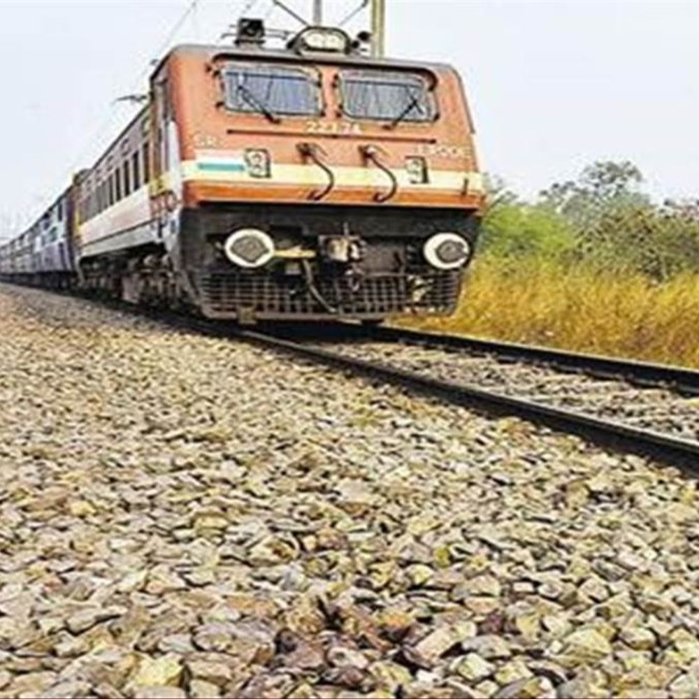 मुरादाबाद–फिरोजपुर में रेलवे का ब्लॉक:सहारनपुर से गुजरने वाली 14 ट्रेनें होंगी प्रभावित, दो रद्द और 9 का बदला रूट