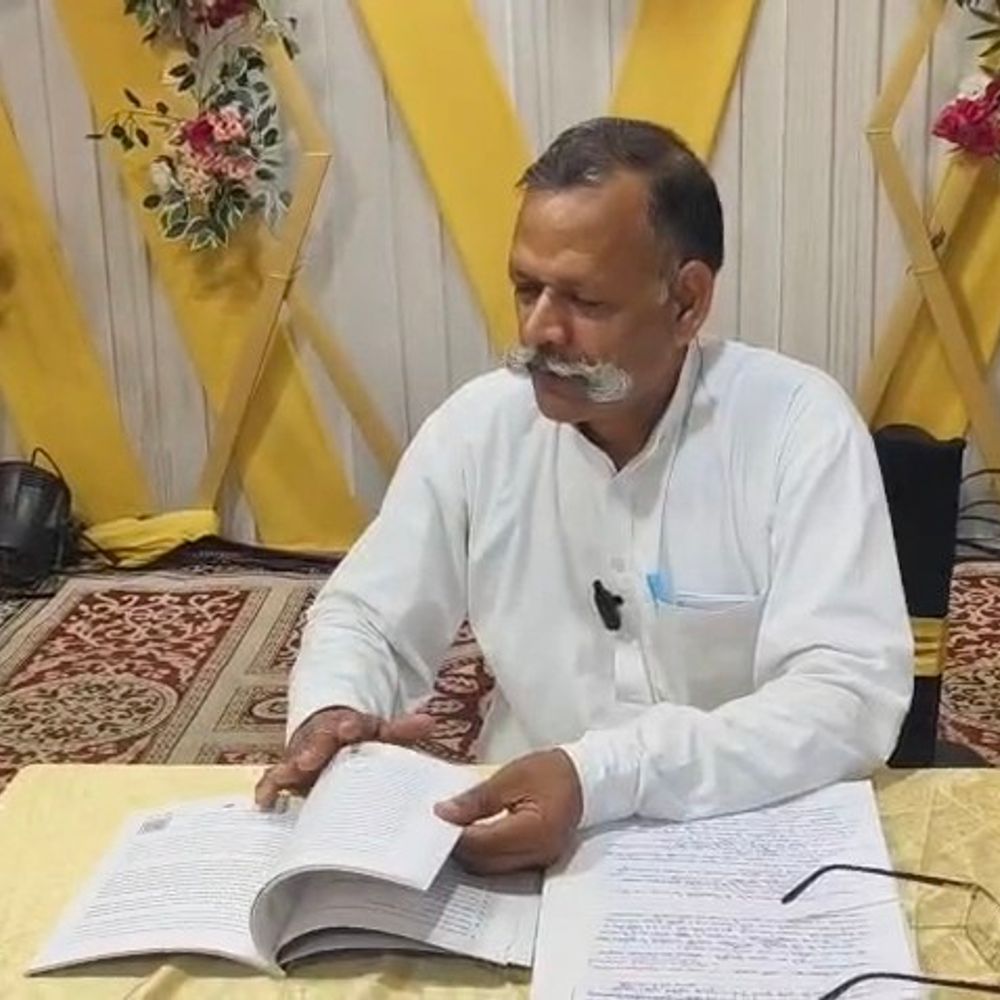 “संविधान का चीरहरण” के जरिए जय भगवान ने उठाए सवाल:बोले- किताब में दस्तावेजों के जरिए रखी गई हैं कई जानकारियां, परिवार की सुरक्षा की भी मांग