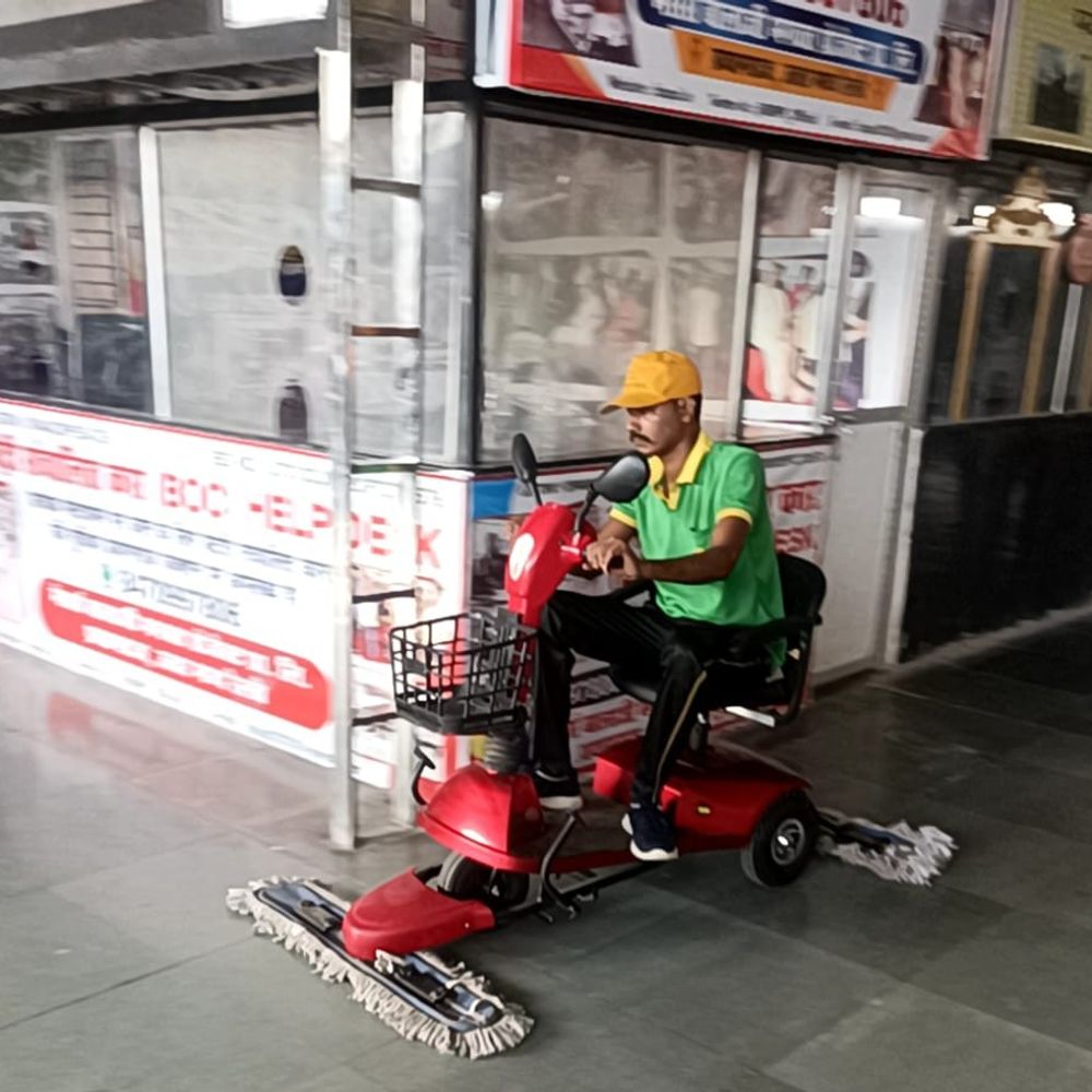 प्रयागराज मंडल में दो दिन चलेगा विशेष स्वच्छता अभियान:स्टेशनों से ट्रेनों तक होगी सफाई, यात्रियों को भी जागरूक करेंगे