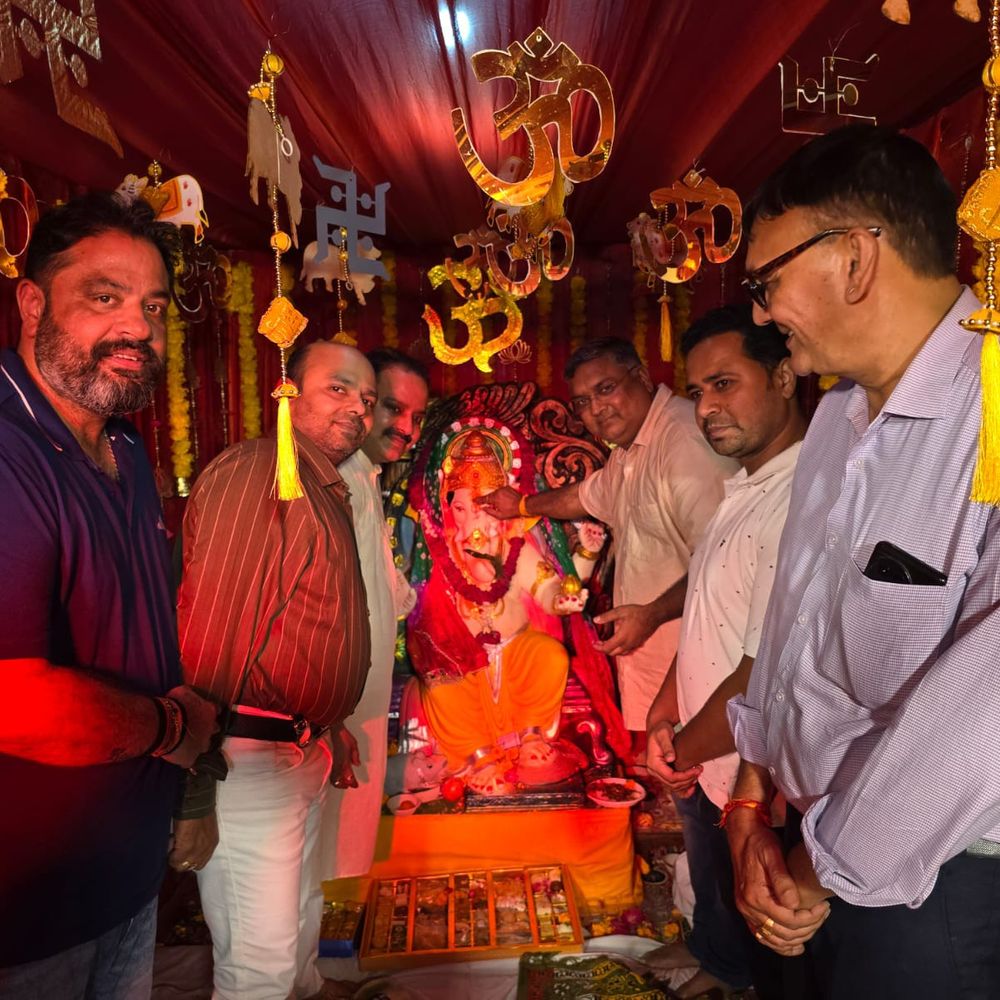 बरेली में सांस्कृतिक कार्यक्रम का संपन्न:गणपति विसर्जन संग गुलाल की होली, बच्चों और मातृशक्ति को उपहार वितरित