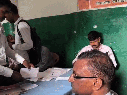 प्रयागराज में 24 सितंबर को लगेगा रोजगार मेला:3 हजार से ज्यादा पदों पर होगी भर्ती, 10 से 30 हजार तक वेतन