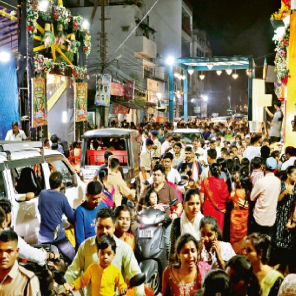 गणेशोत्सव में भीड़ के कारण भारी-वाहनों पर 21 घंटे रोक:19 एंट्री पॉइंट से सिर्फ रात 2 से सुबह 5 बजे तक प्रवेश... 27 सितंबर तक नई व्यवस्था
